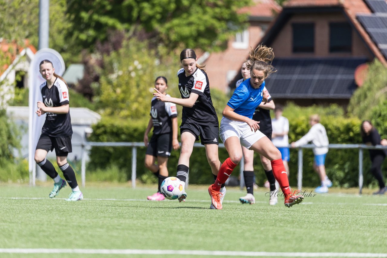 Bild 88 - wBJ SH-Pokalfinale  Holstein-Kiel - SV Viktoria : Ergebnis: 1:0